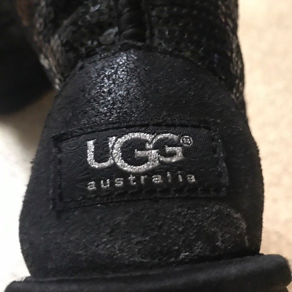 Shoes - Picture 7 of 8